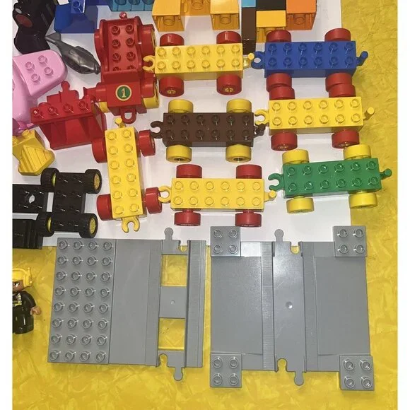 Lego DUPLO 7 lbs Bulk Train Figures Castle Auto ABC #s Flowers Bricks VTG & MOD - Picture 7 of 16